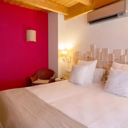 Boutique Niu De Sol - Designed For Adults Hotel 3*