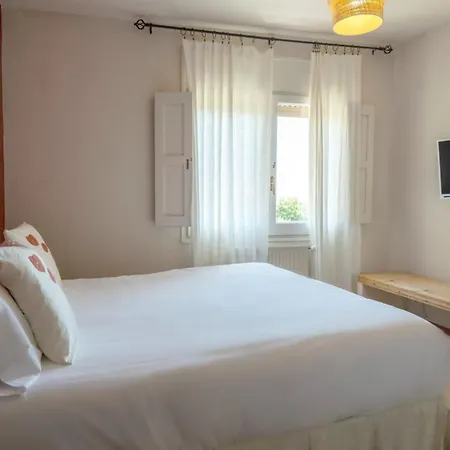 Boutique Niu De Sol - Designed For Adults Palau Saverdera